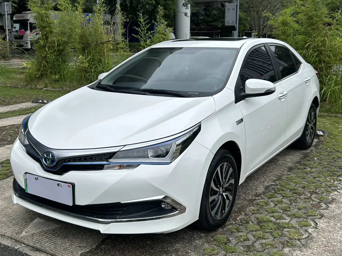 Toyota Corolla Dual Engine E+