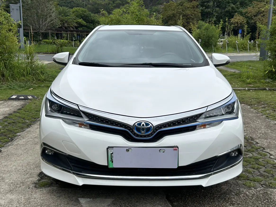 Toyota Corolla Dual Engine E+
