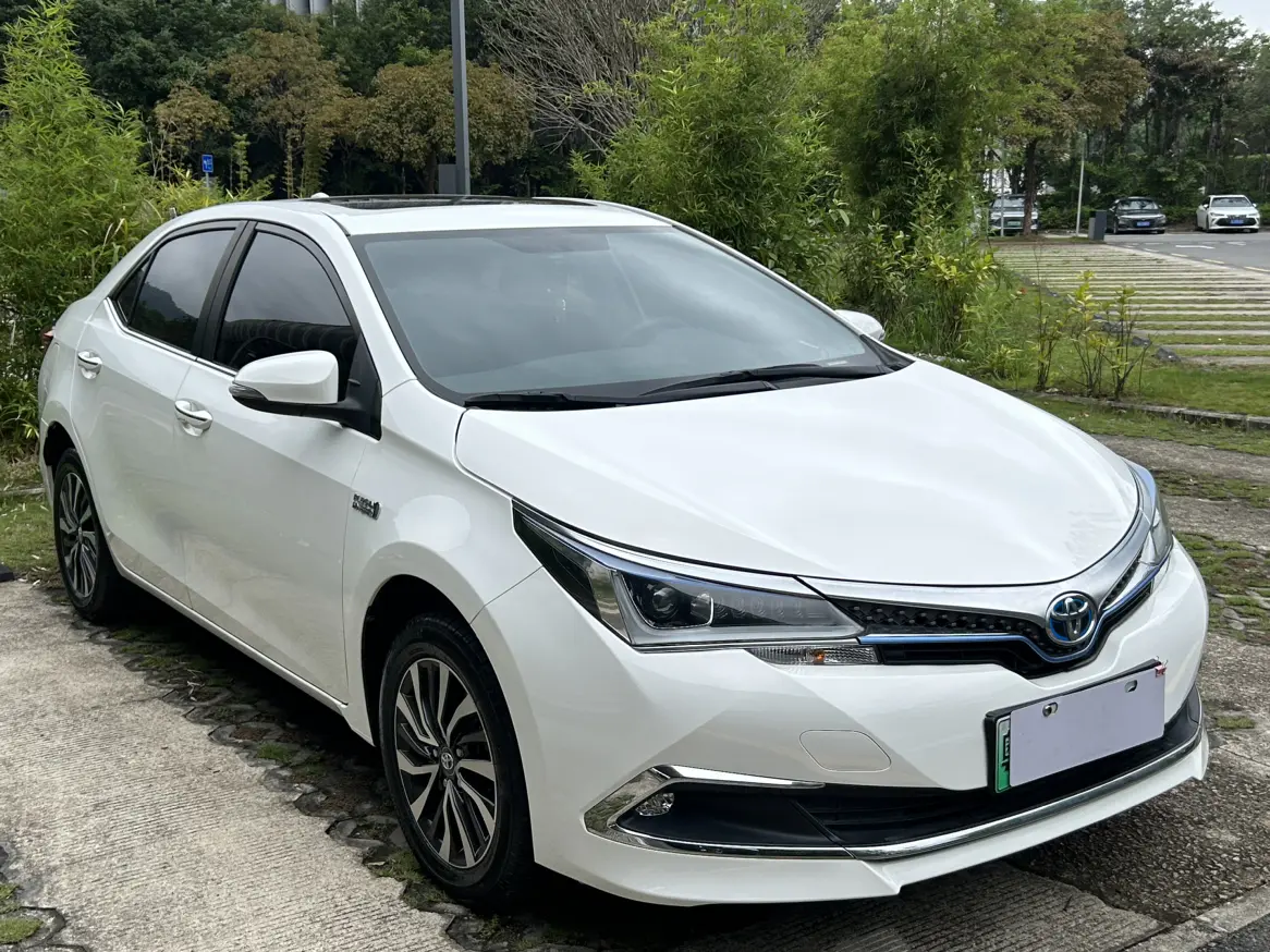 Toyota Corolla Dual Engine E+