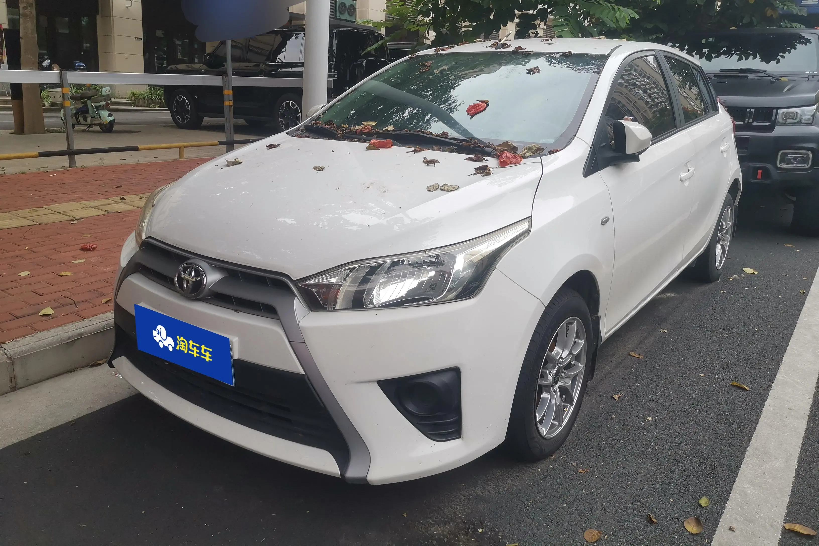 Toyota Yaris L