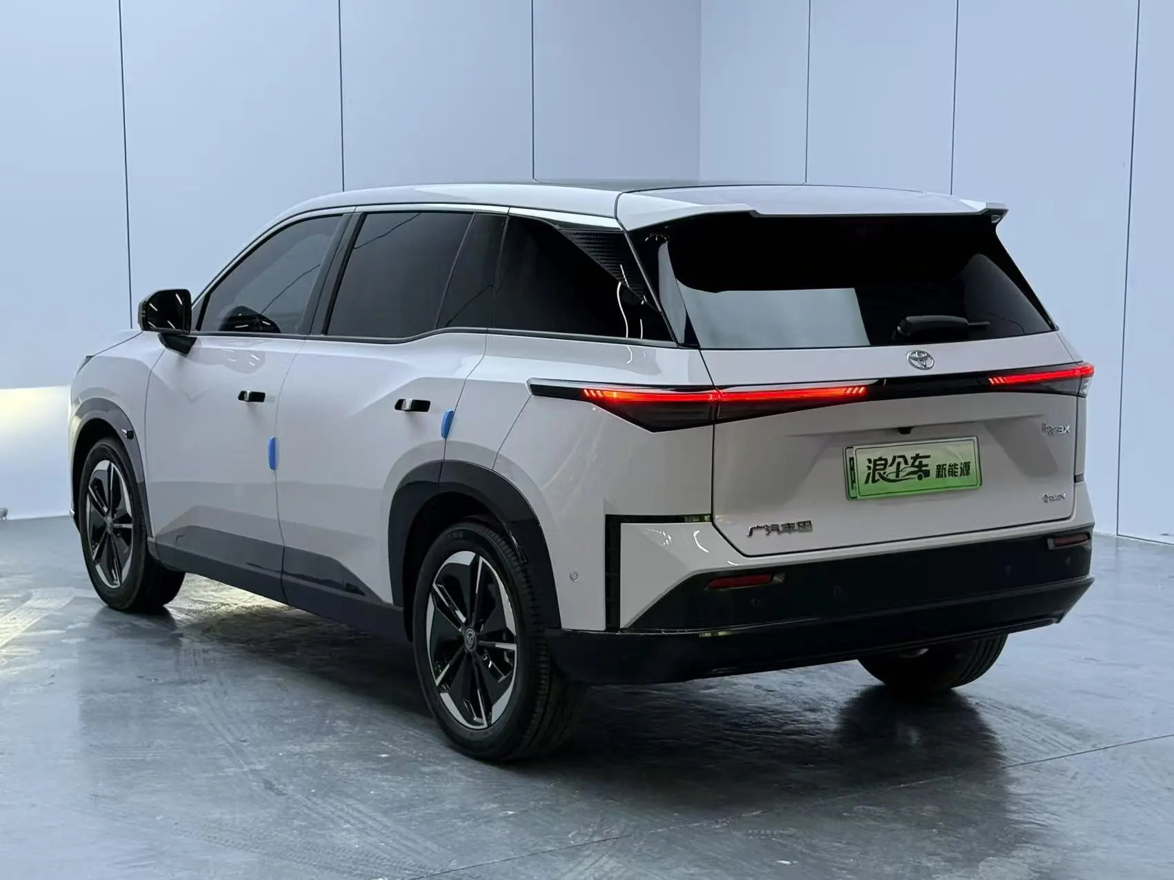 Toyota Bozhi 3X