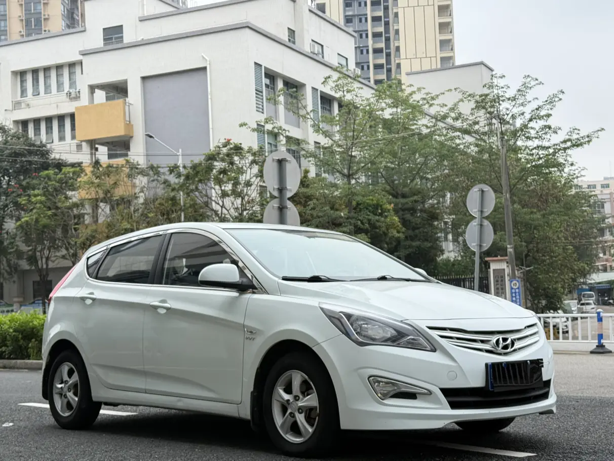 Hyundai Verna RV