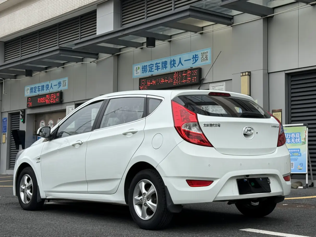 Hyundai Verna RV
