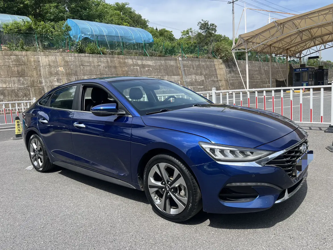 Hyundai Lafesta
