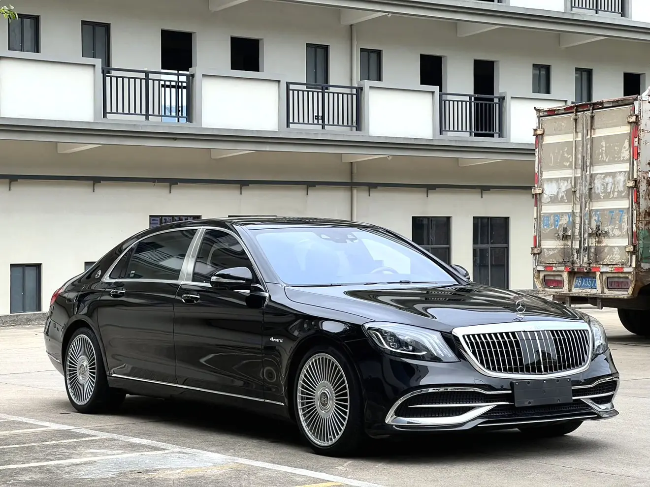 Mercedes-Benz Maybach S-Class