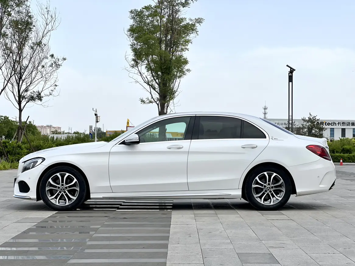 Mercedes-Benz Mercedes Benz C Class