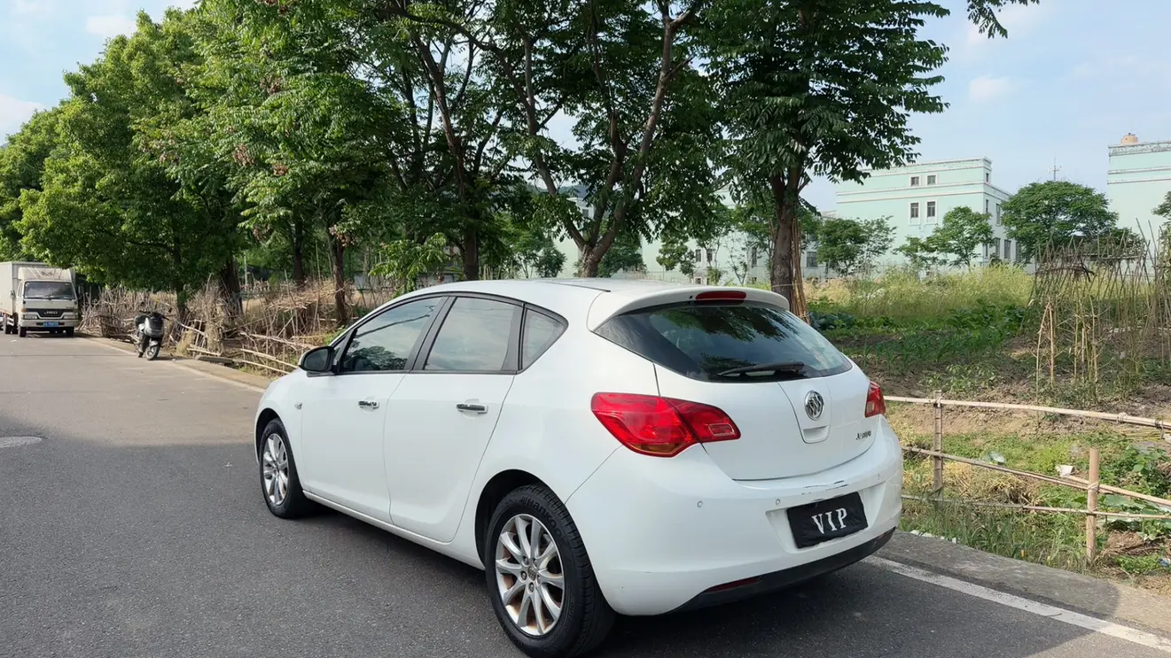 Buick Yinglang