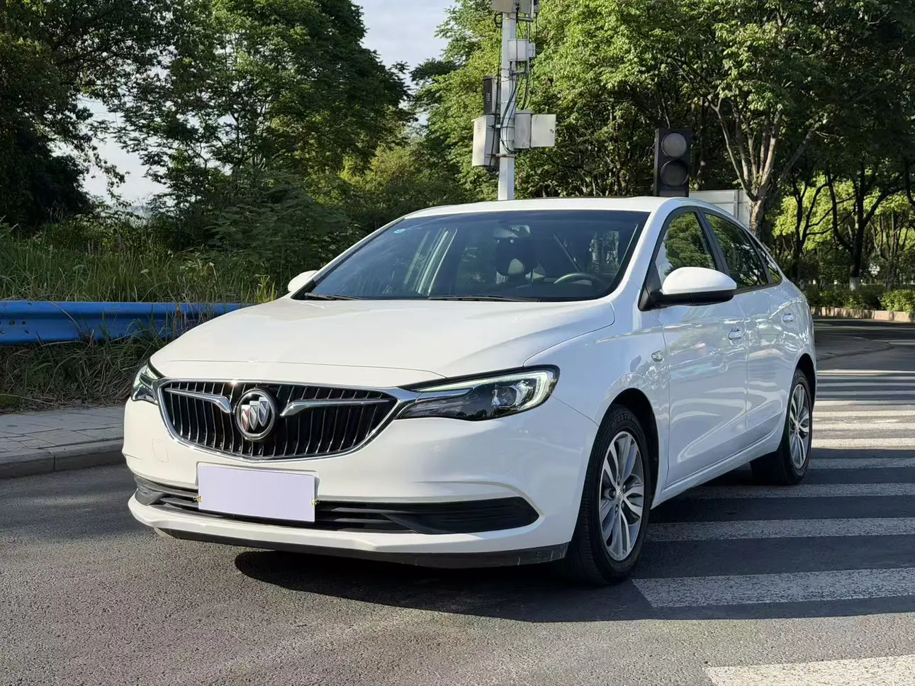 Buick Yinglang