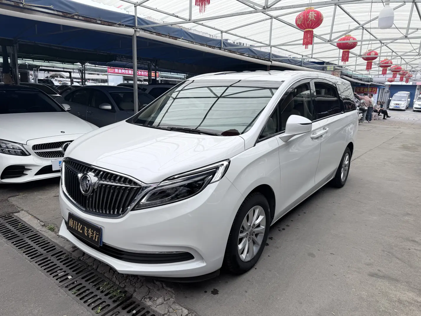 Buick GL8