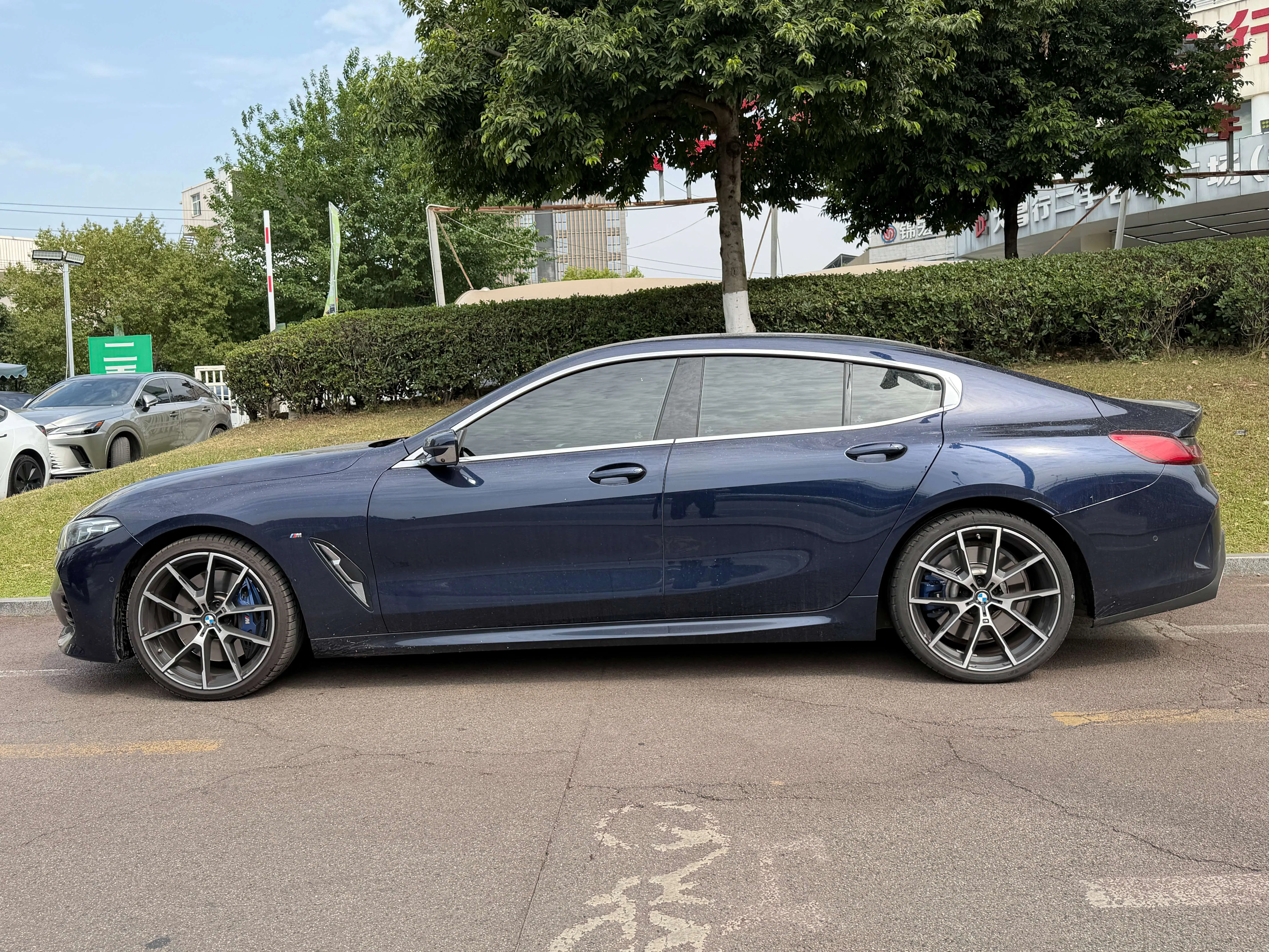 BMW 8 Series