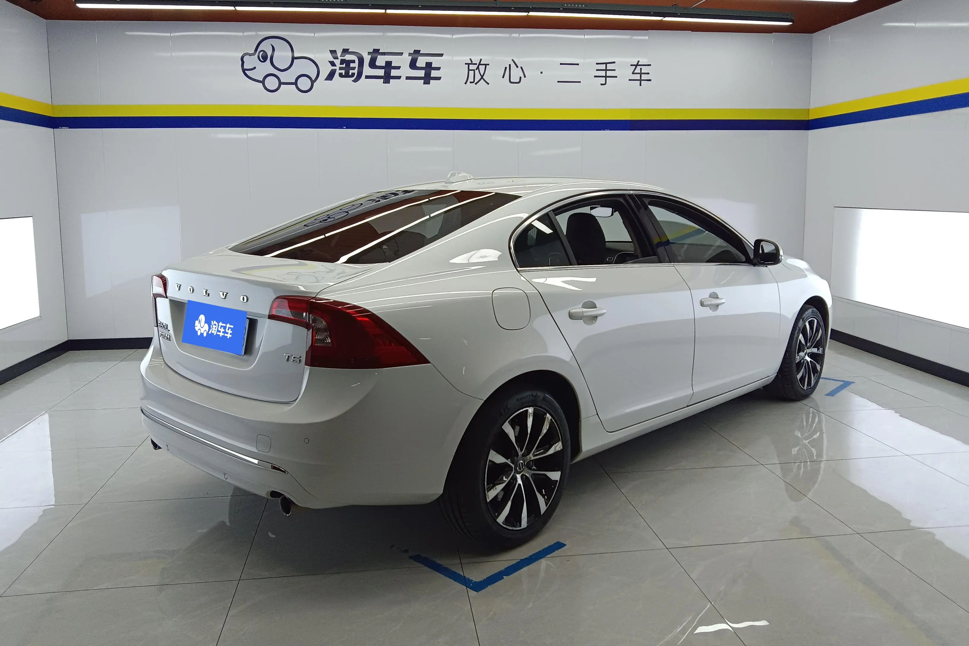 Volvo S60