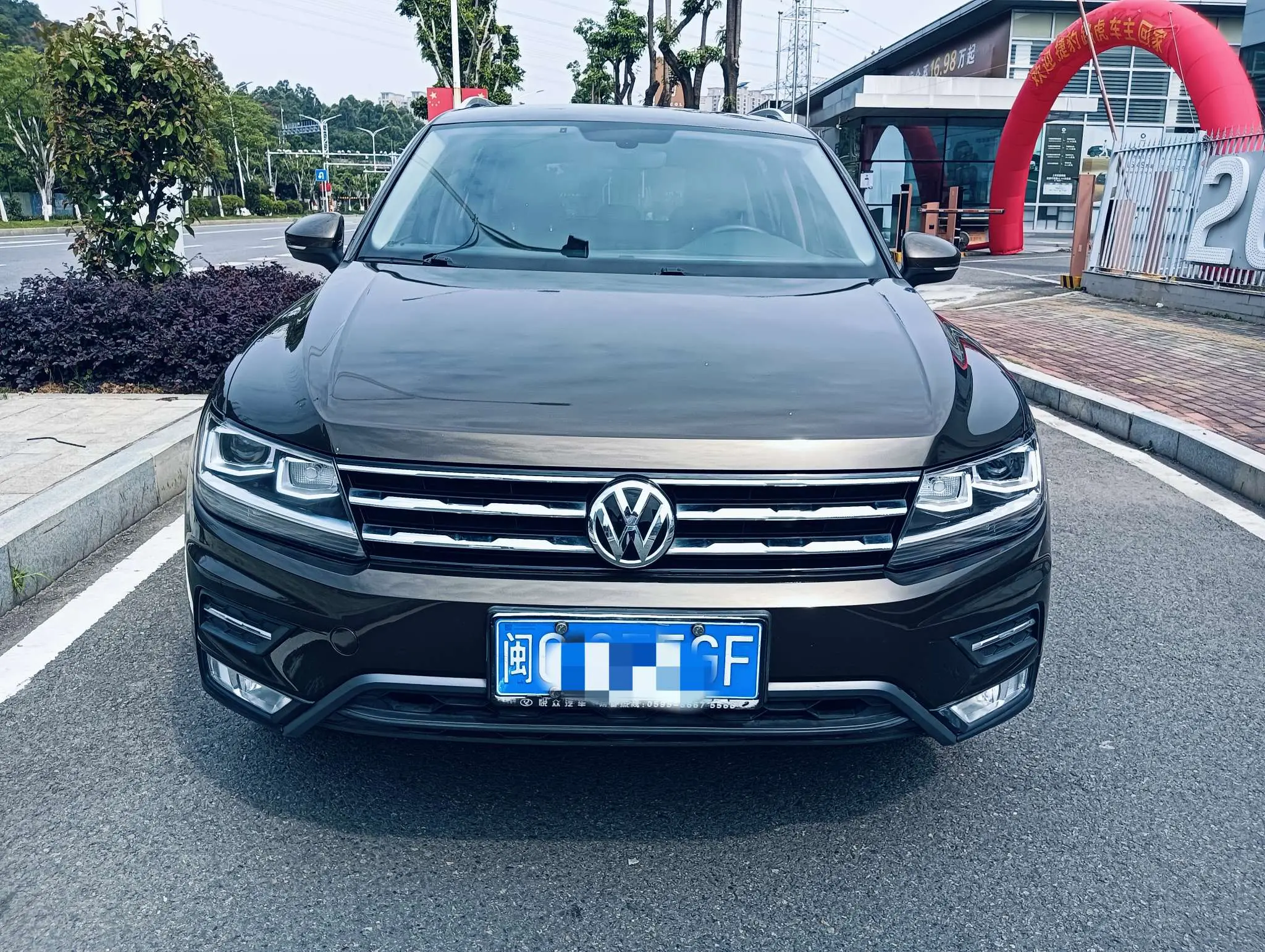 Volkswagen Tiguan L