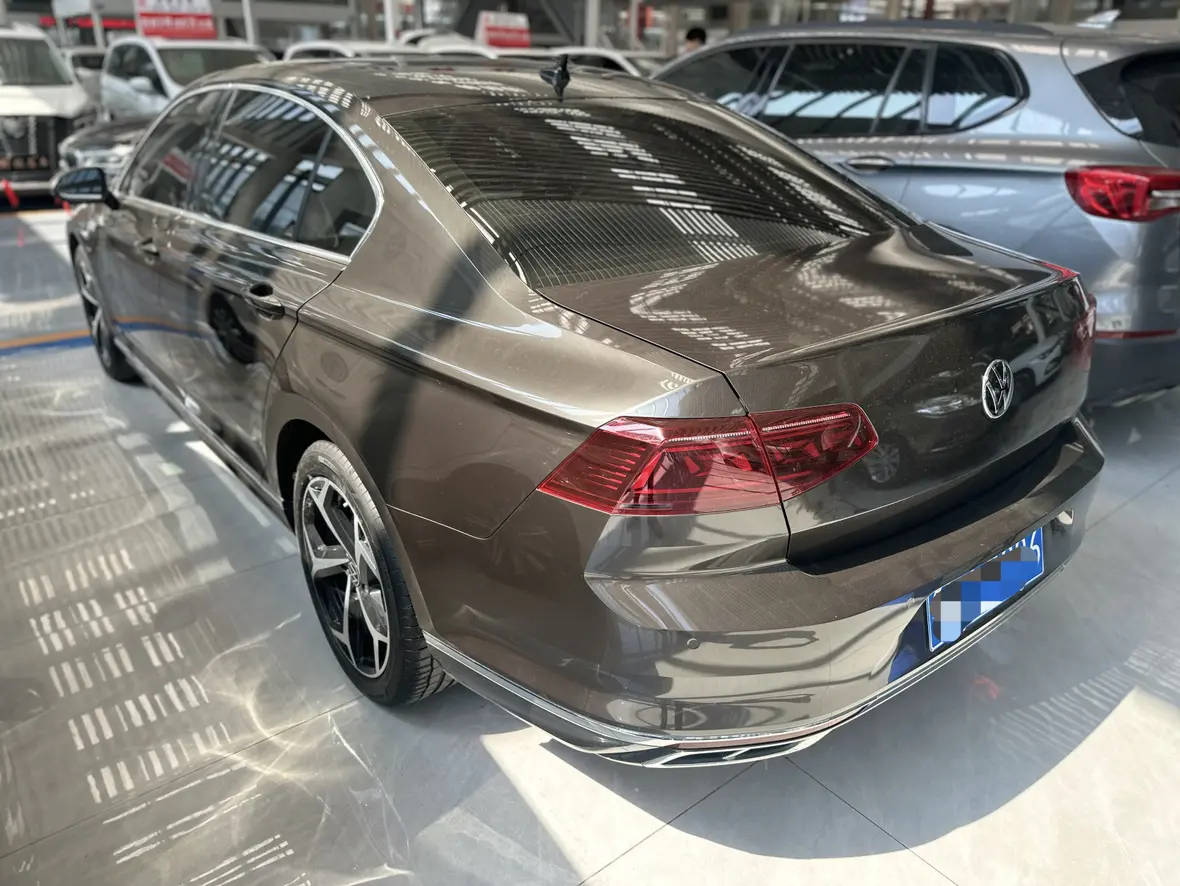Volkswagen Magotan
