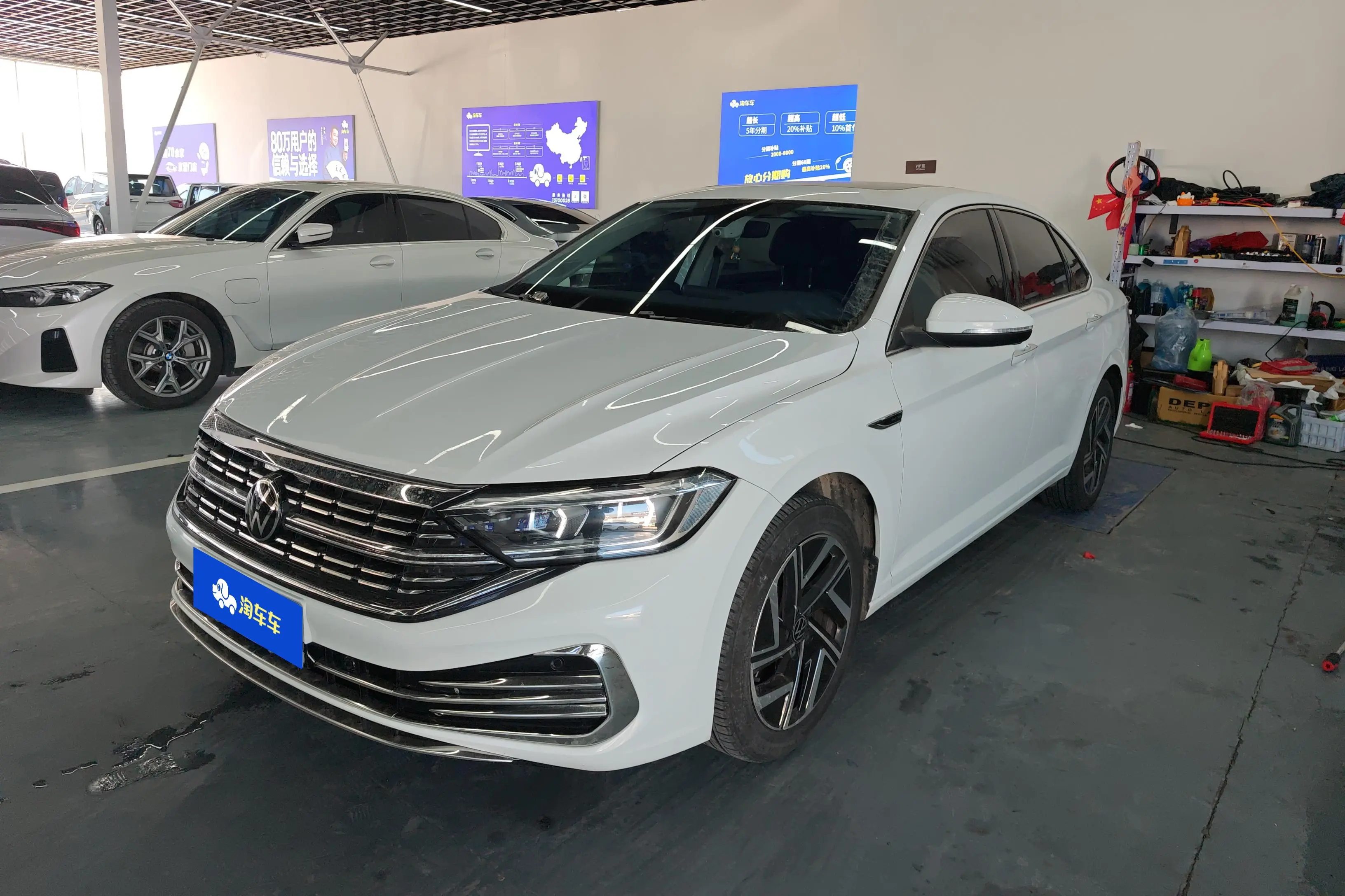 Volkswagen Sagitar