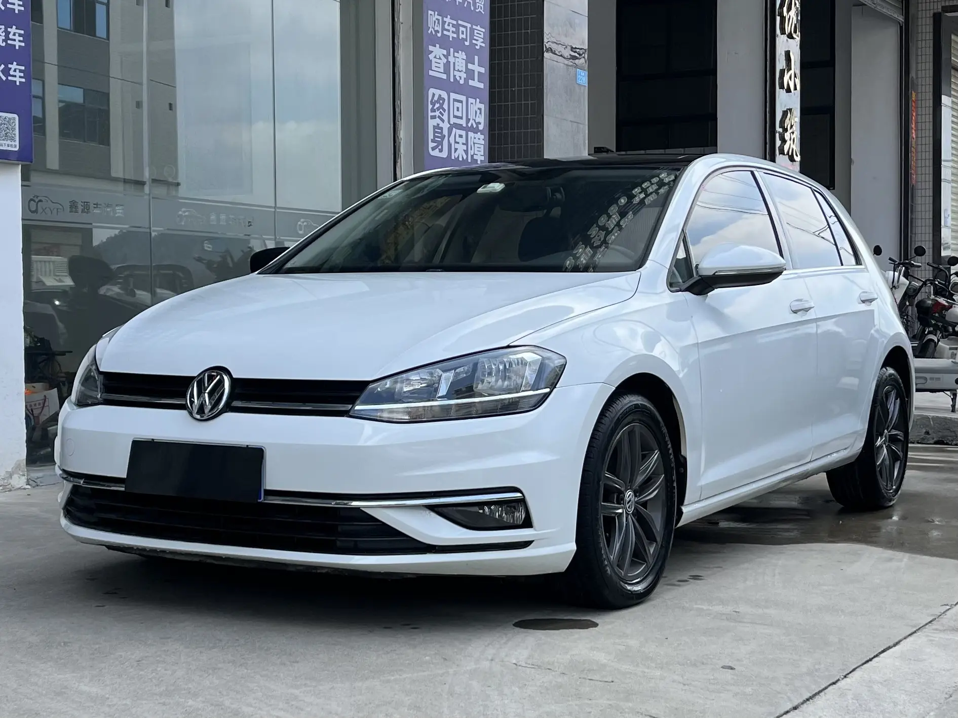 Volkswagen golf