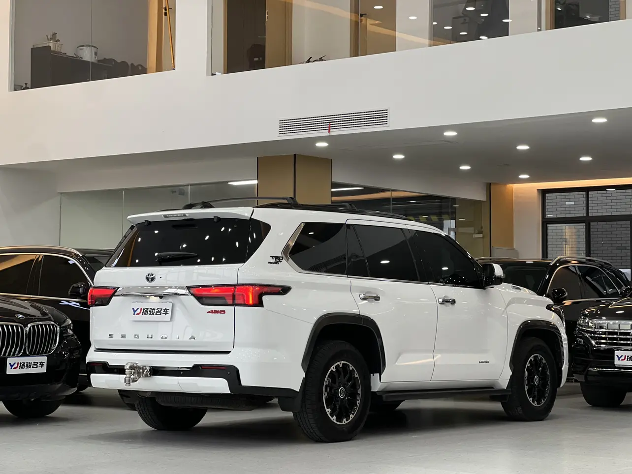Toyota Sequoia