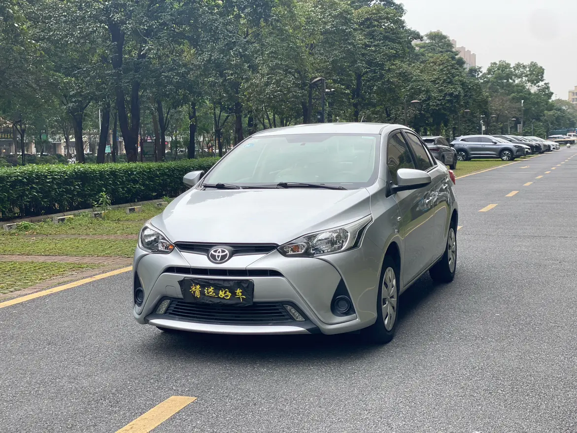 Toyota YARiS L Enjoy