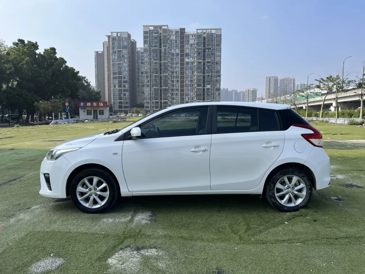 Toyota Yaris L