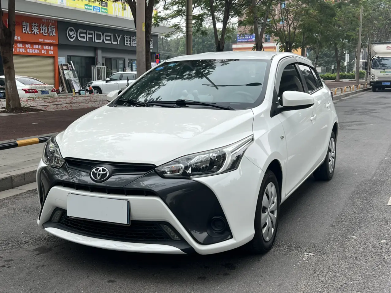 Toyota Yaris L