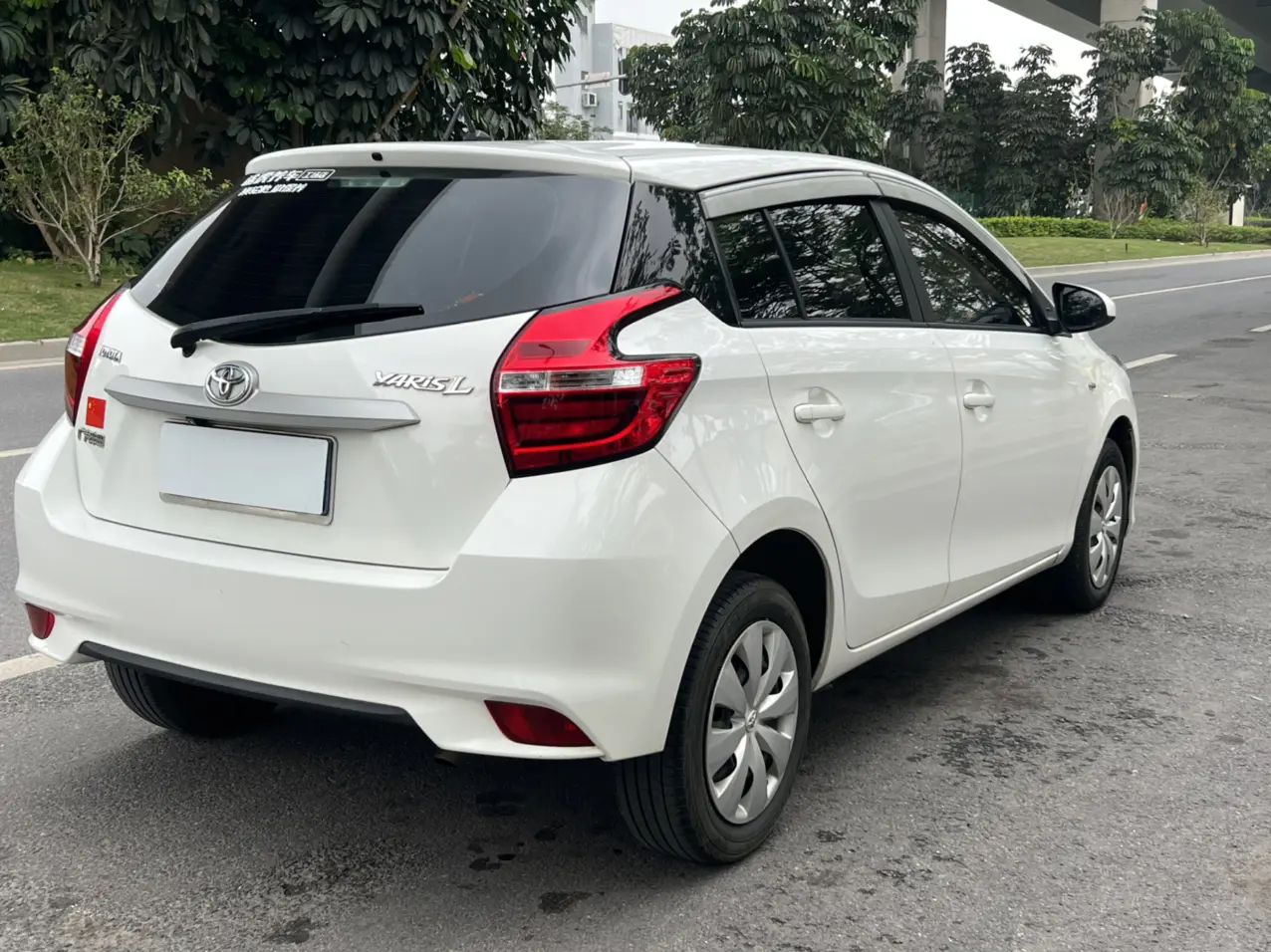 Toyota Yaris L