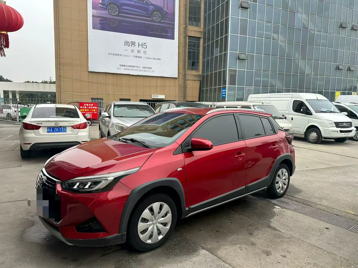 Toyota Yaris L
