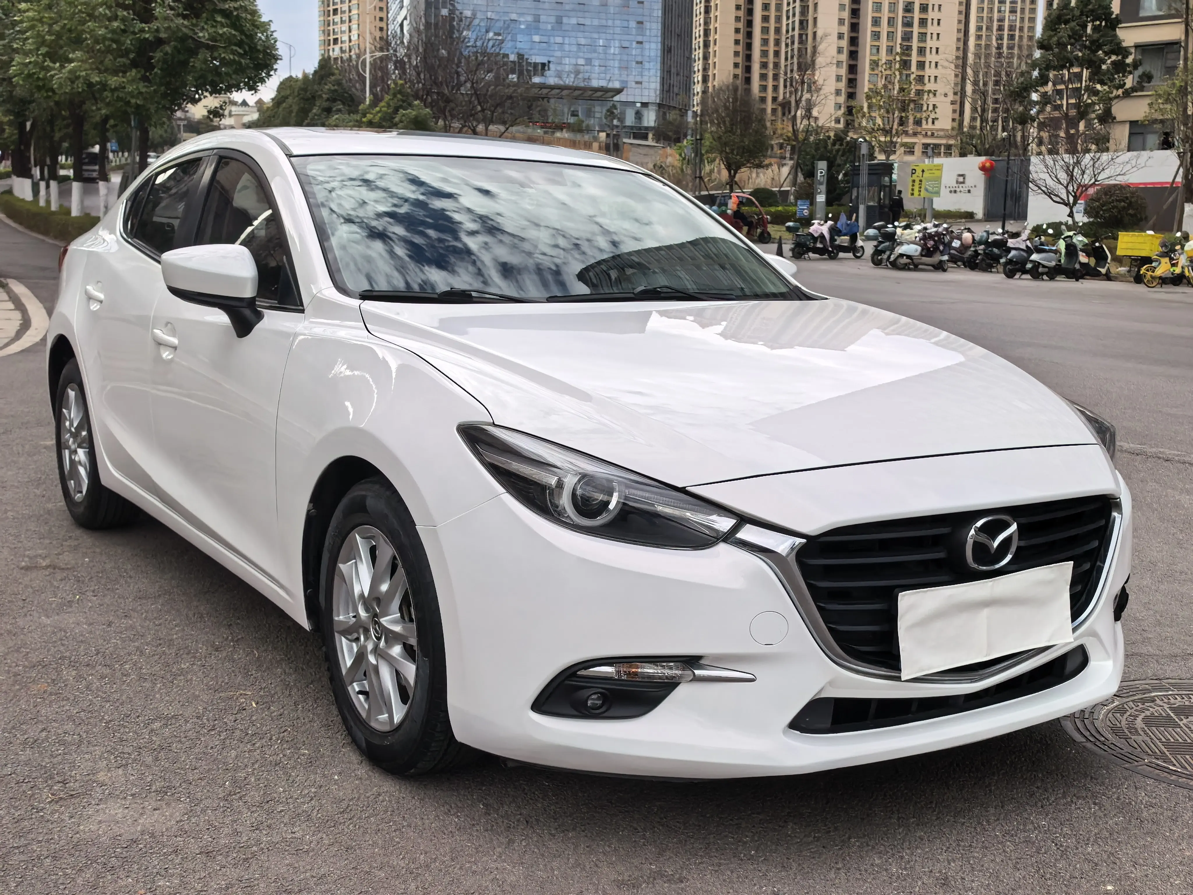 Mazda Axela