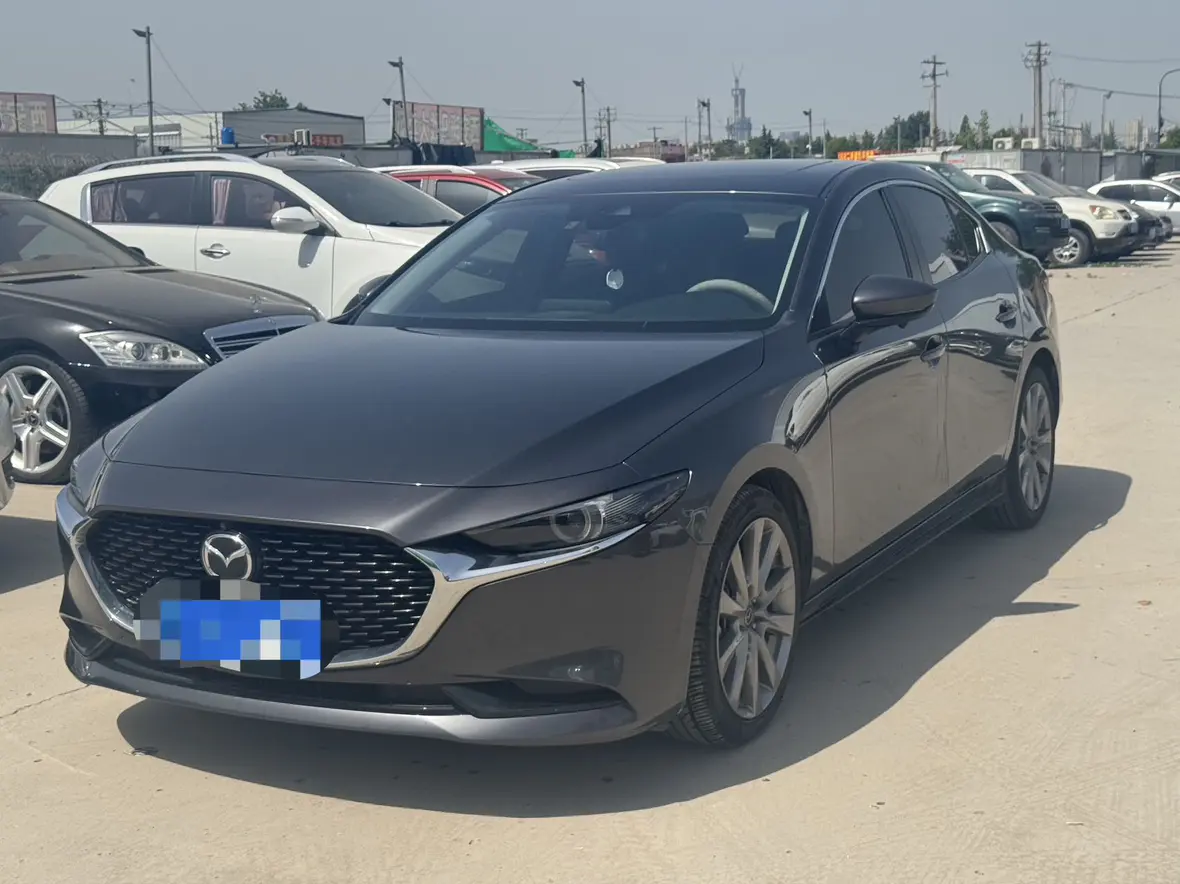 Mazda Axela