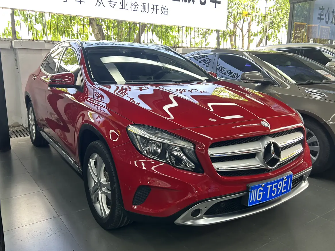 Mercedes-Benz GLA
