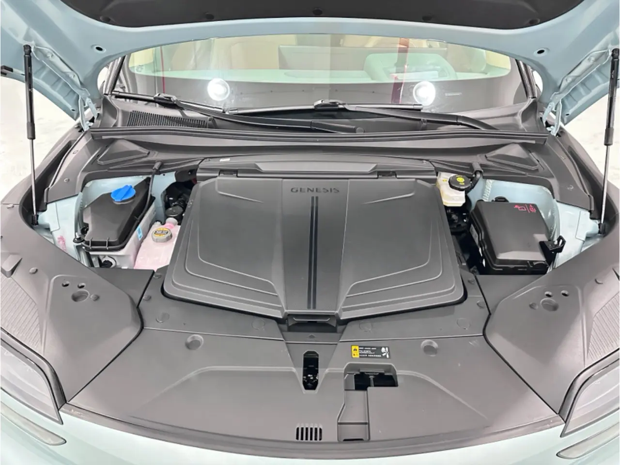 Genesis GV60