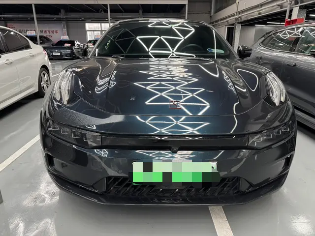 ZEEKR 001