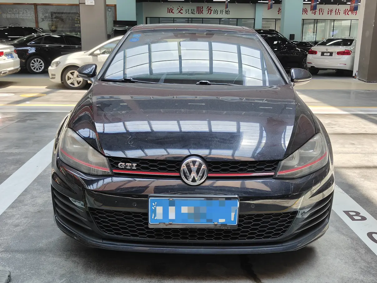 Volkswagen Golf GTI