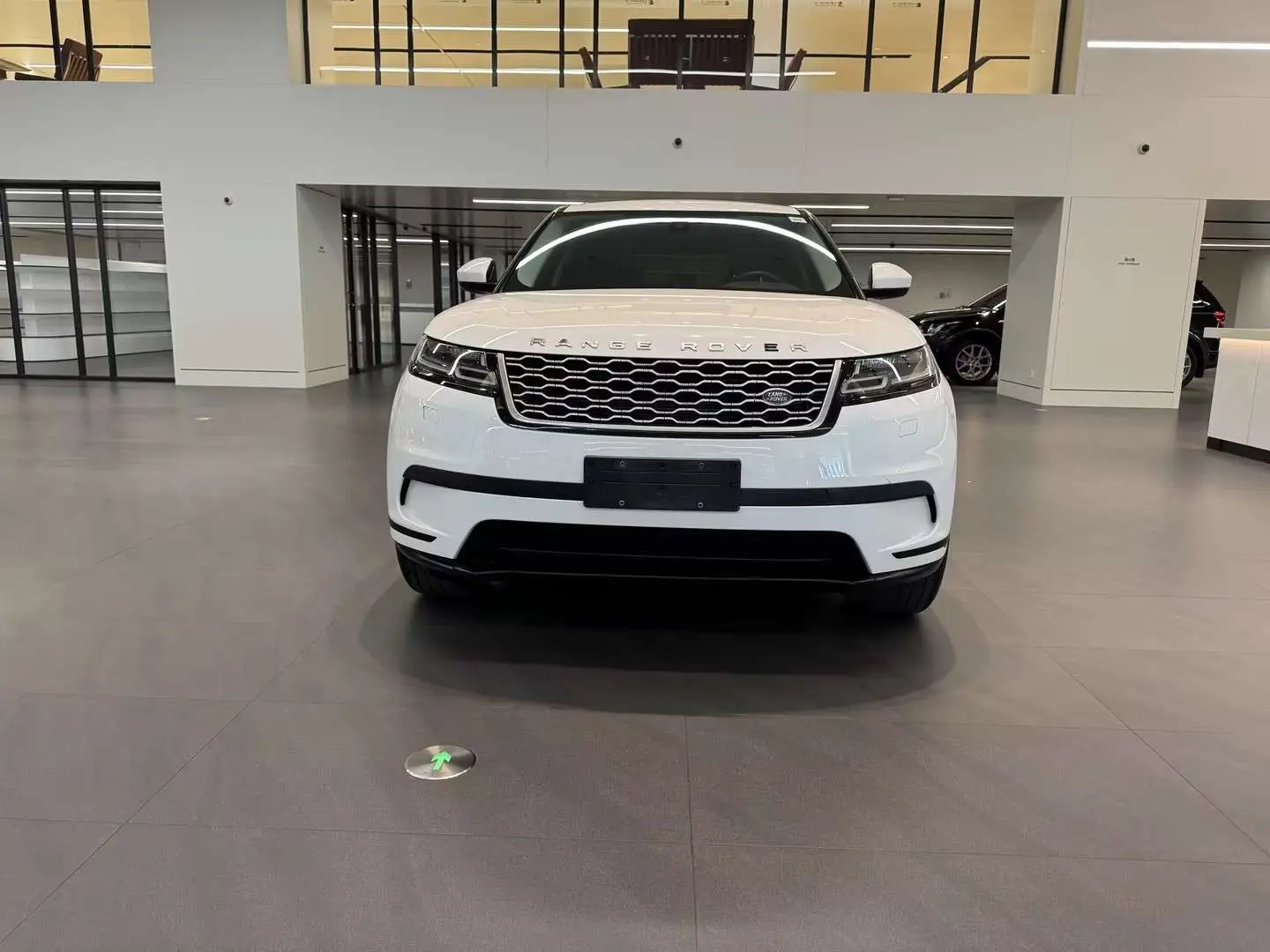 Land Rover Range Rover Velar  из Китая
