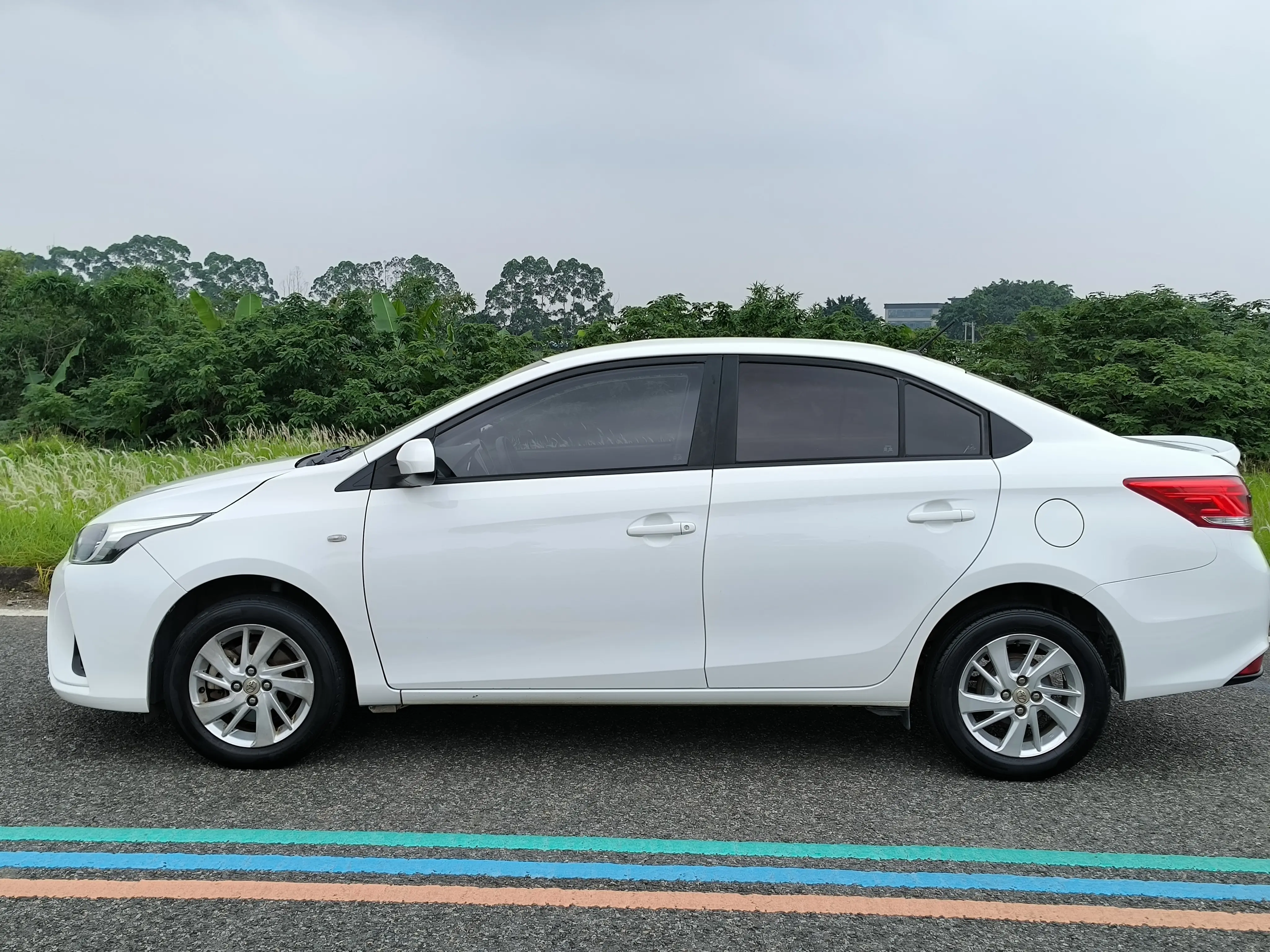 Toyota YARiS L Enjoy