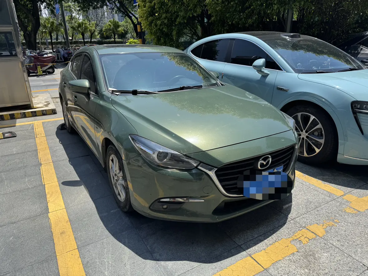 Mazda Axela