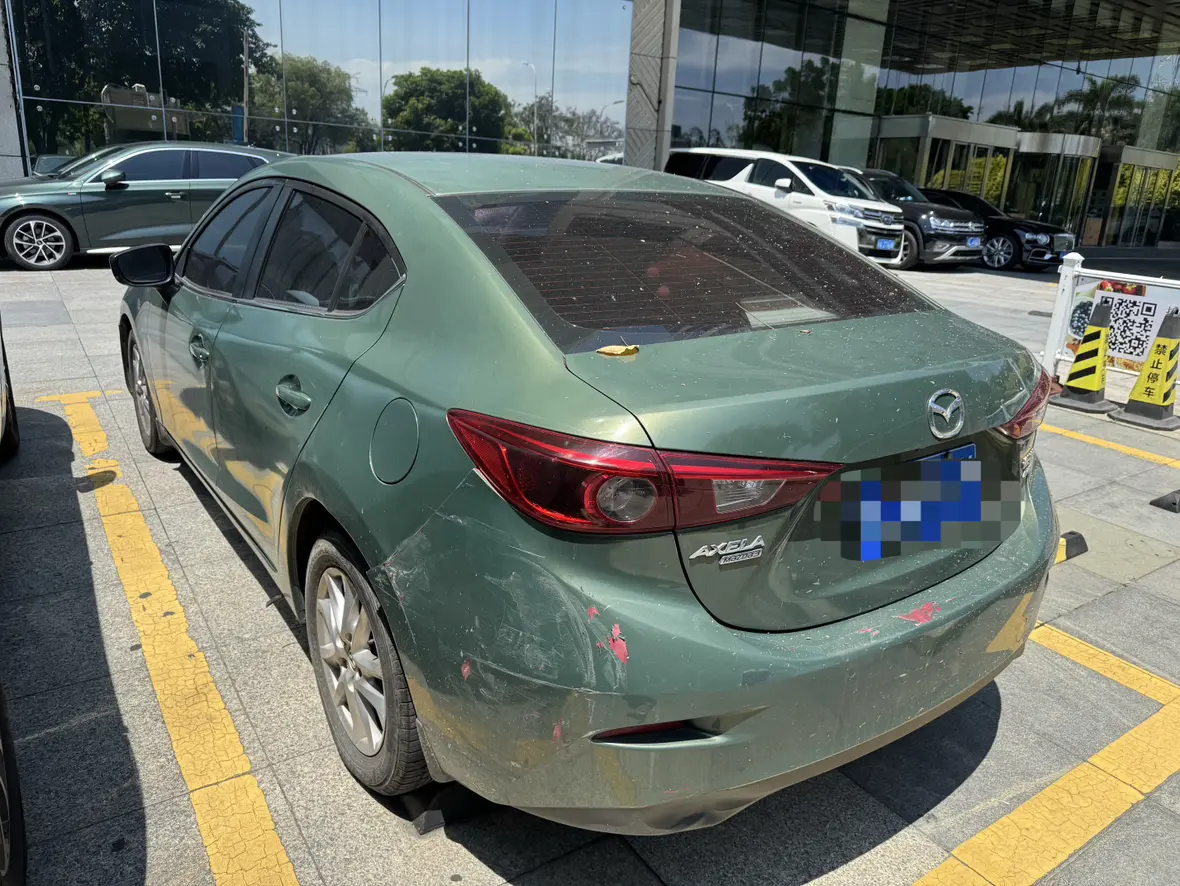 Mazda Axela