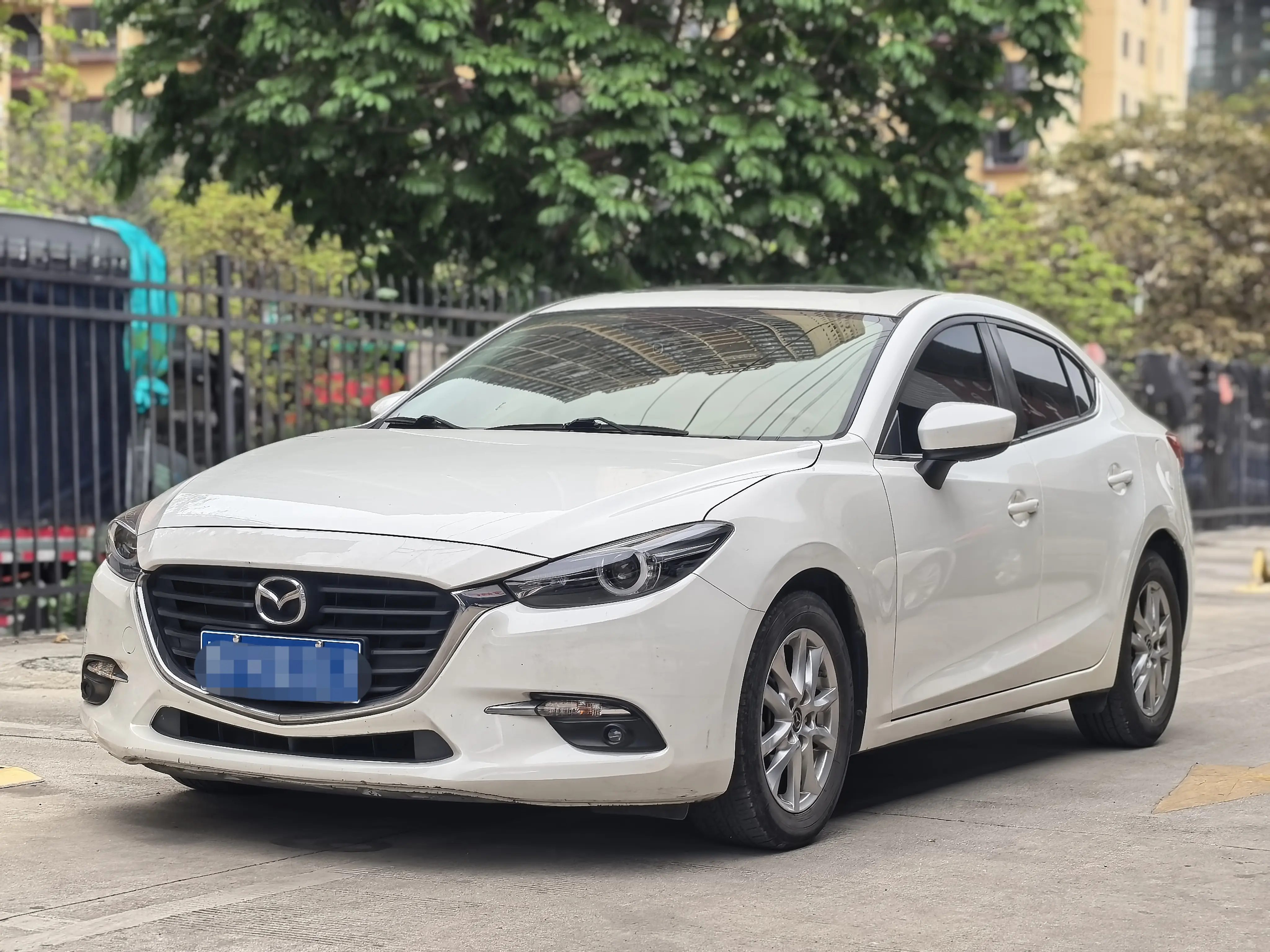 Mazda Axela