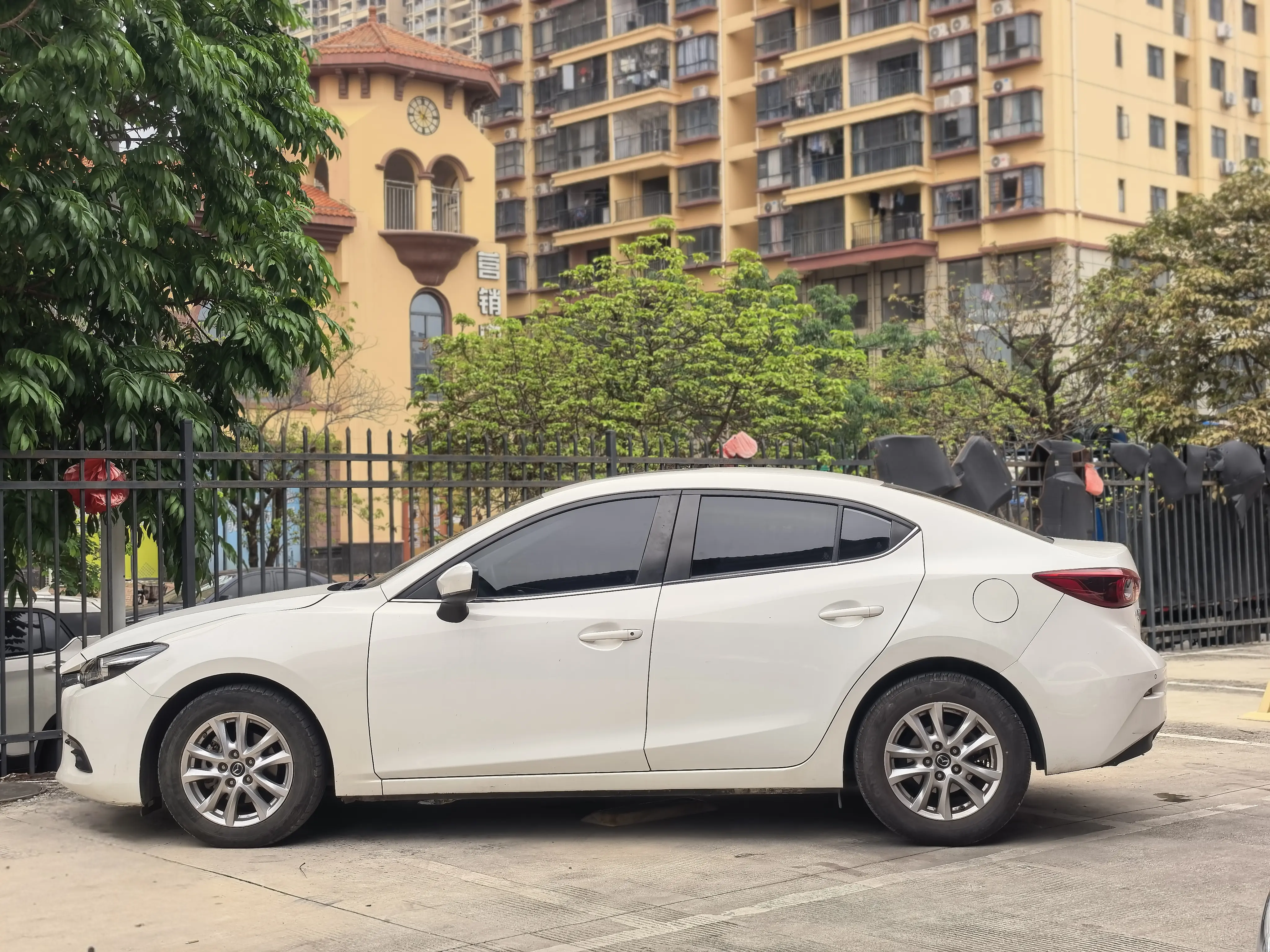 Mazda Axela
