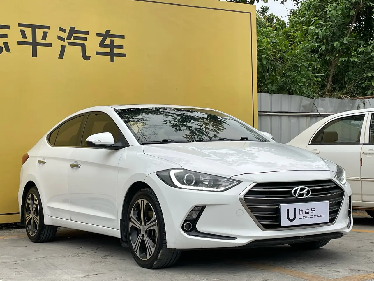 Hyundai Lead
