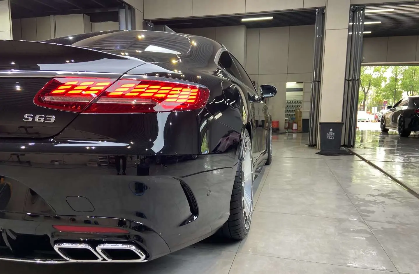 Mercedes-Benz S-Class AMG