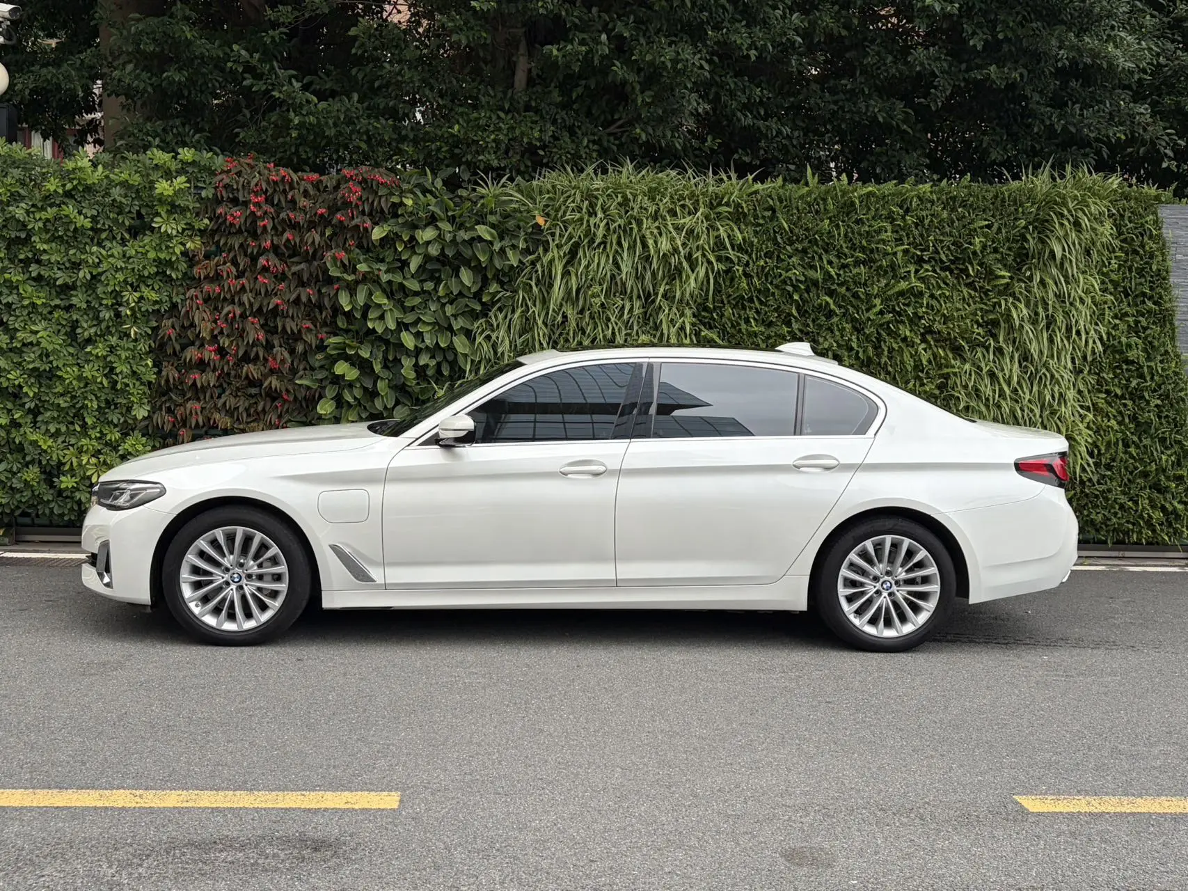BMW 5 Series PHEV