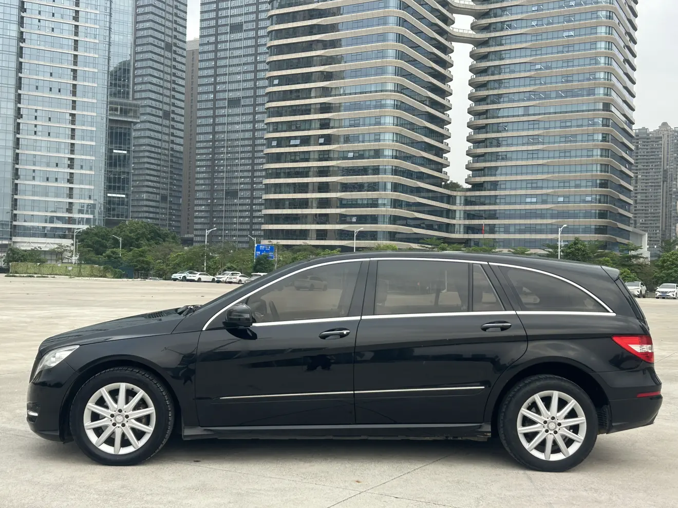 Mercedes-Benz R-Class