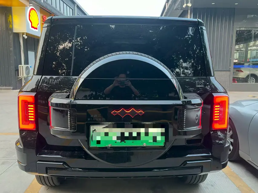 BYD Leopard Leopard 8