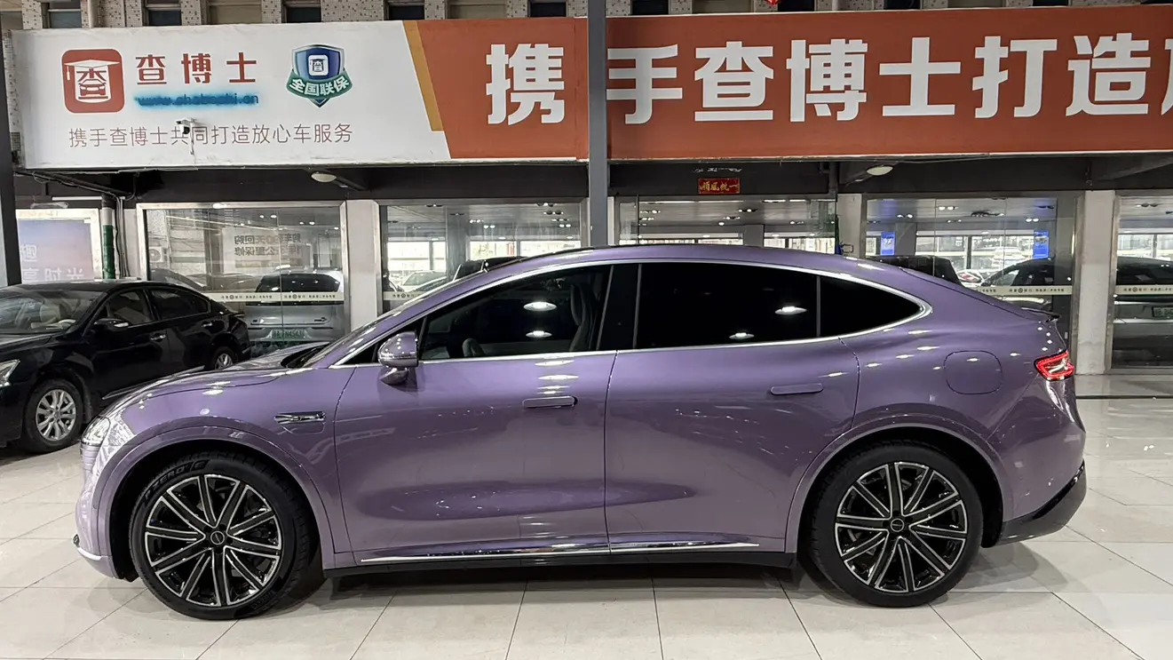 Luxeed Zhijie R7