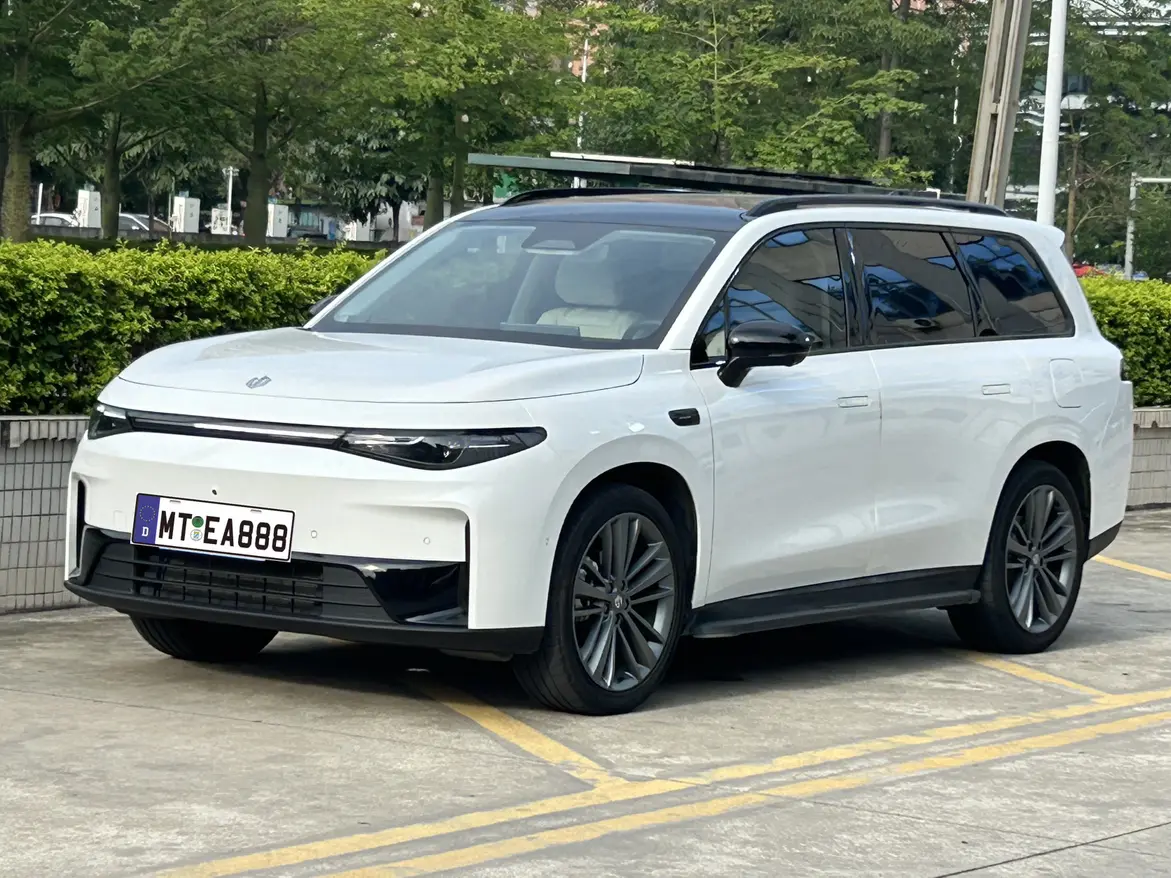 Leapmotor C16