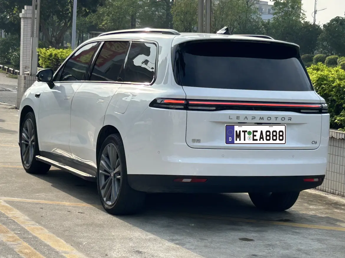 Leapmotor C16
