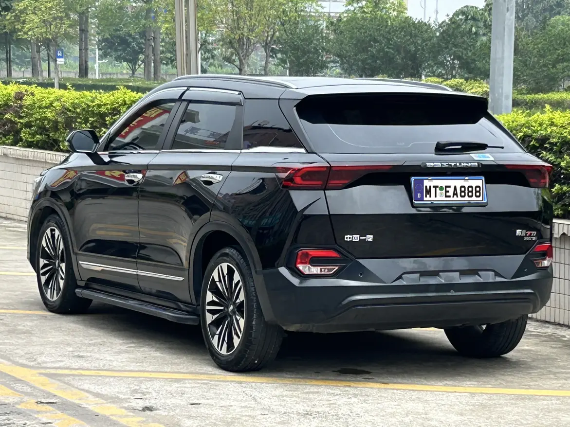 FAW Bestune T77
