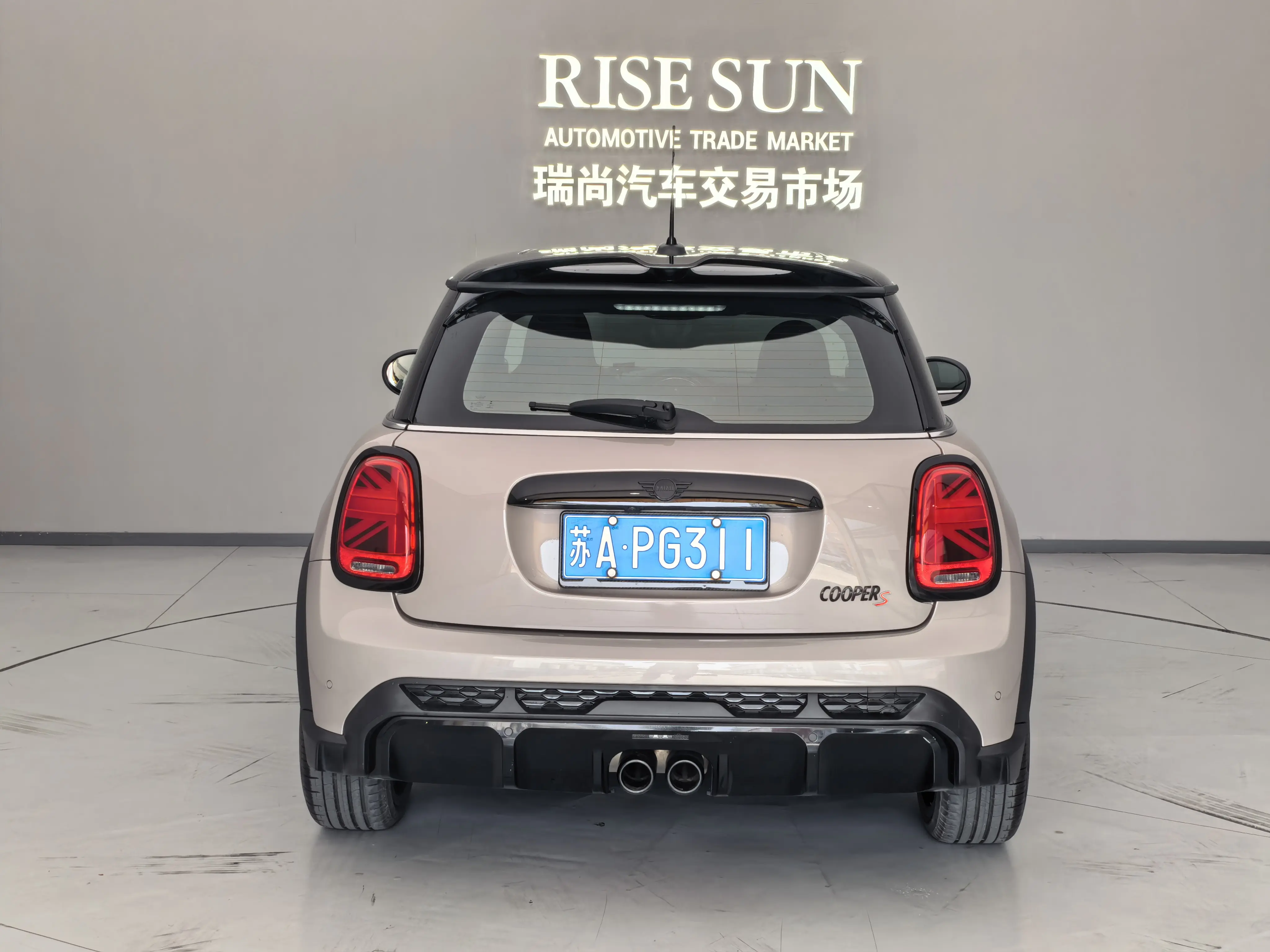 MINI 