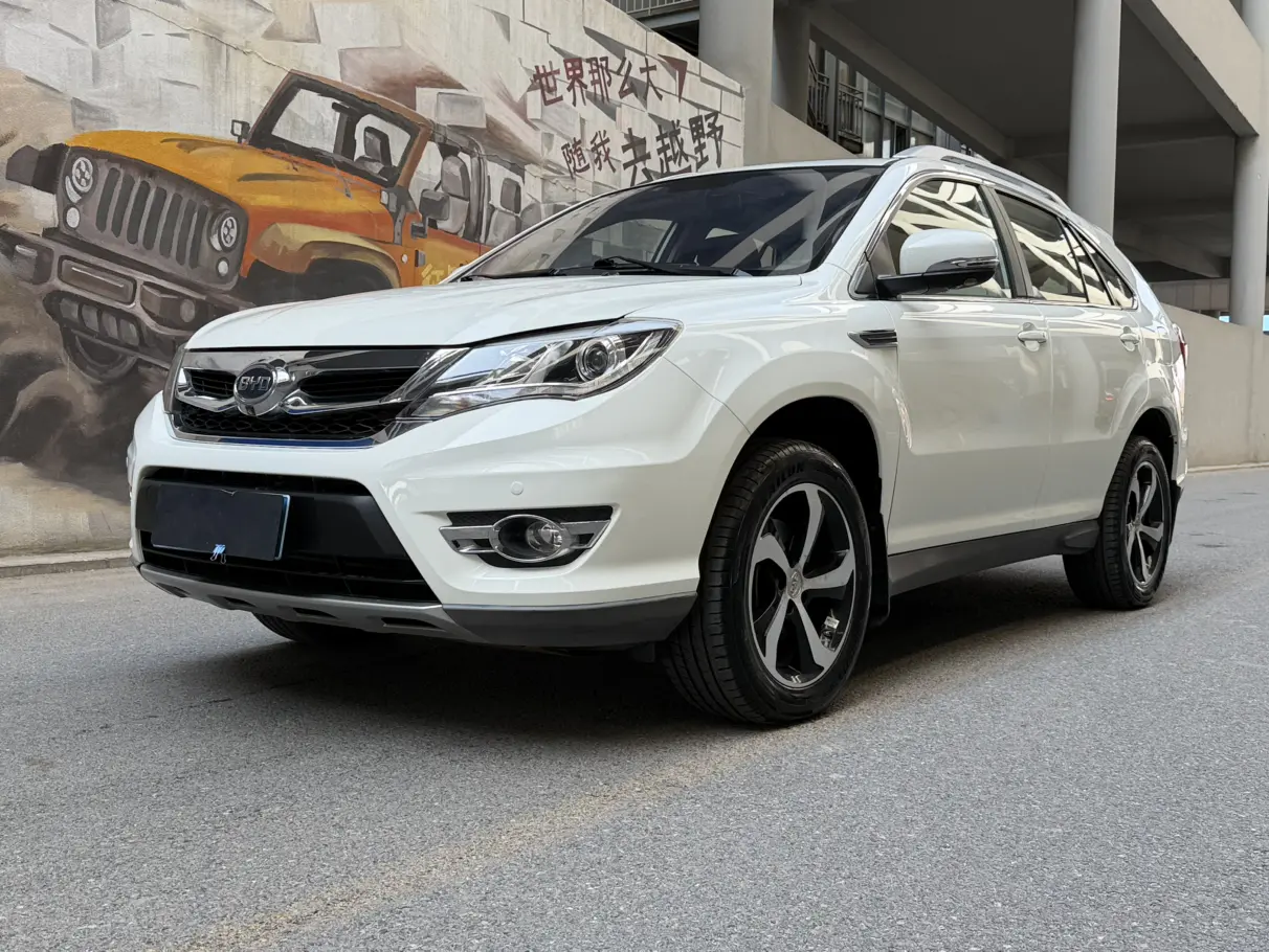 BYD S7
