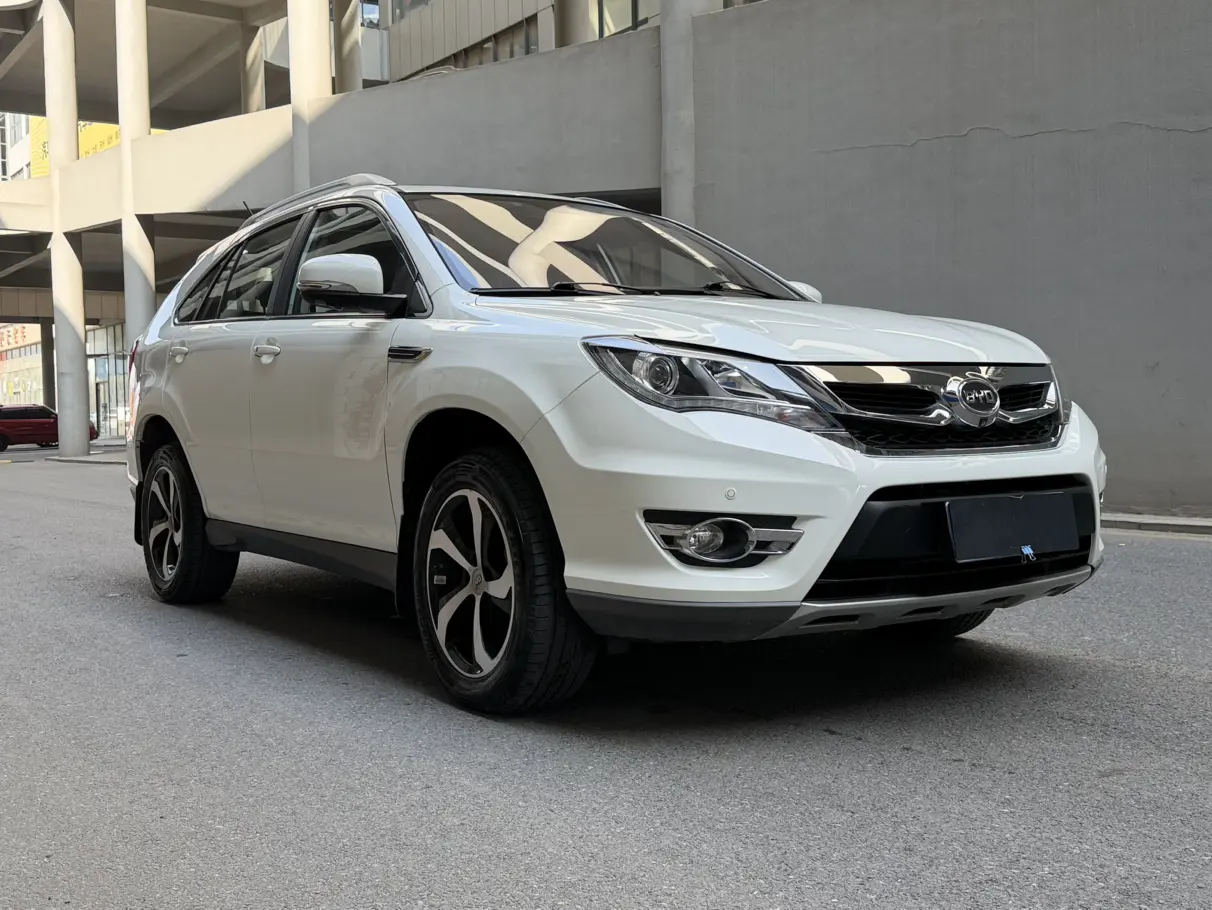 BYD S7