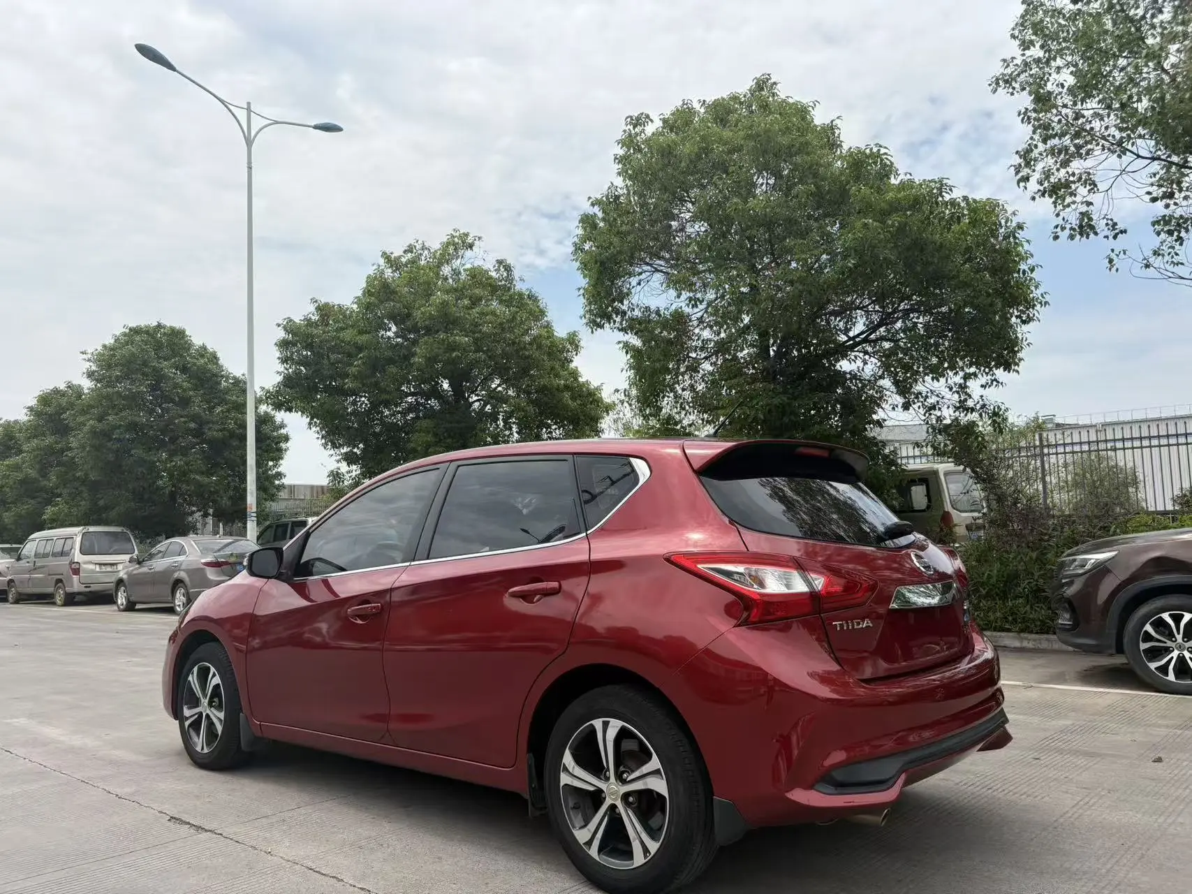 Nissan Tiida